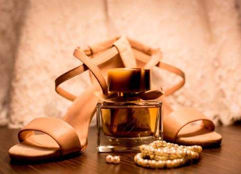 Perfumes y Cosmética: Realza tu Belleza Natural